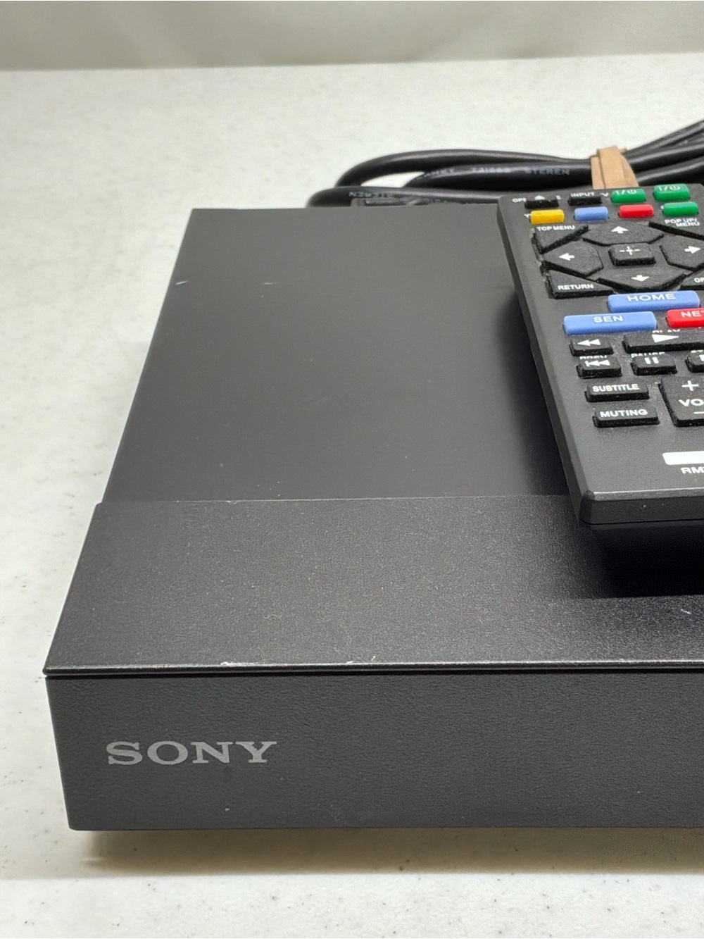 Sony Black Blu-ray/DVD Player with Remote and USB Port - Picture 5 of 9